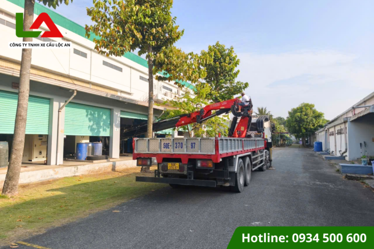Thuê Xe Cẩu Thùng 8 Tấn
