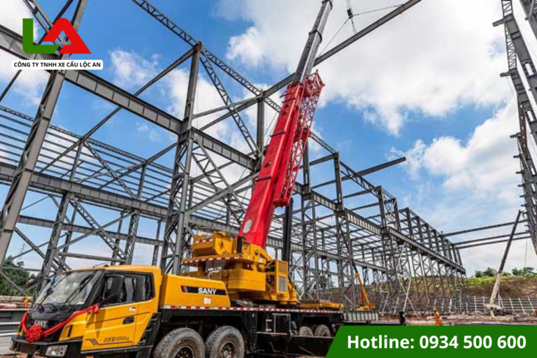 Dịch Vụ Cẩu Kato Hạ Container