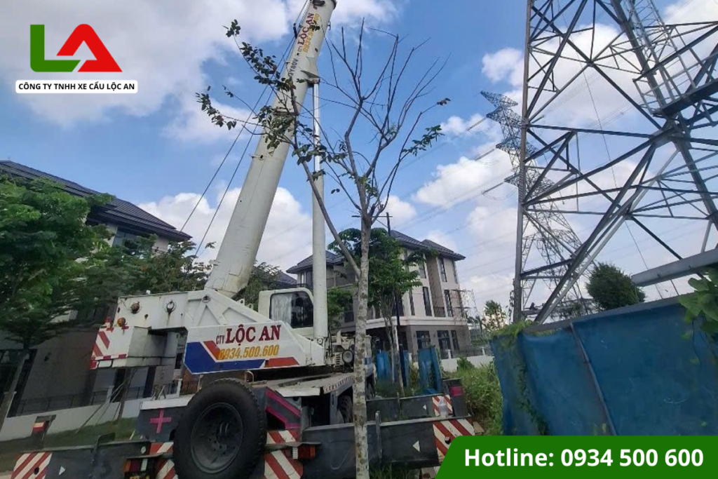 Cho Thuê Xe Cẩu Kato 70 Tấn