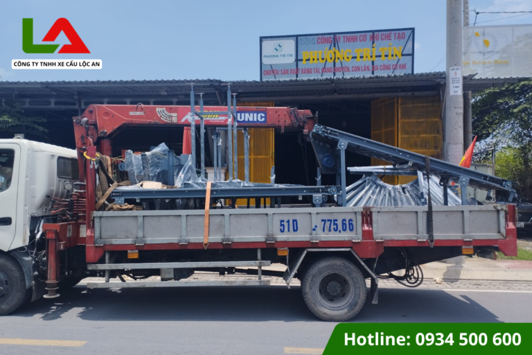 Dịch vụ cẩu hàng bằng xe cẩu thùng